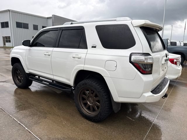Used 2016 Toyota 4Runner SR5 AWD/4WD image 6