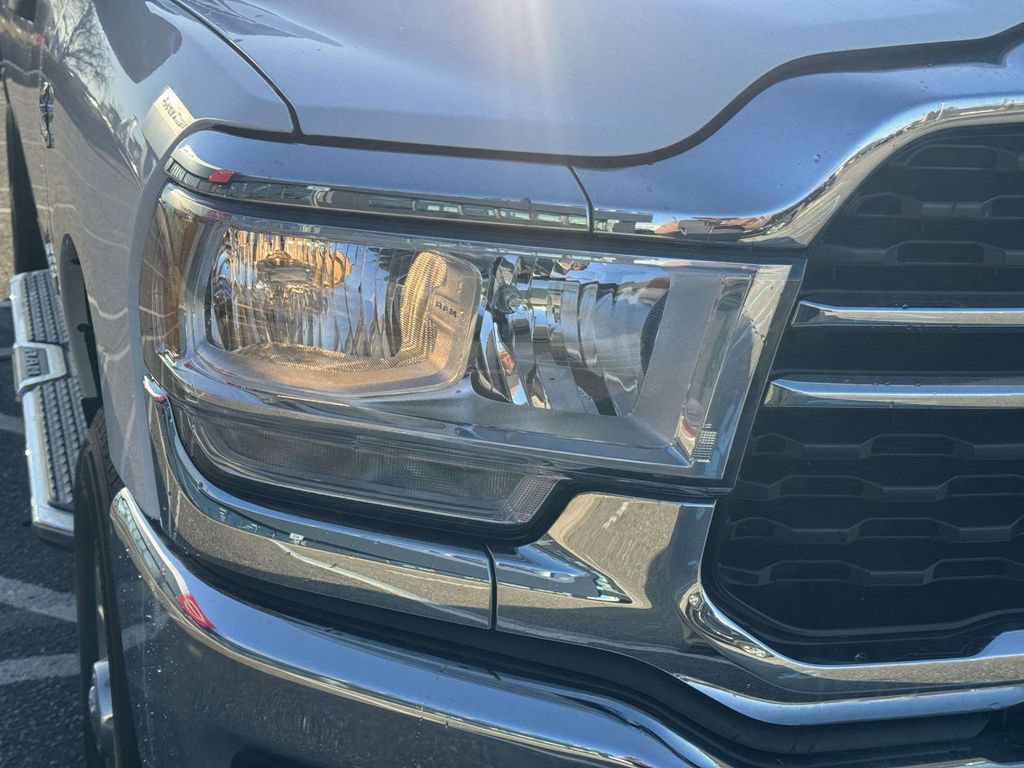 Used 2024 RAM 3500 Big Horn AWD/4WD image 6