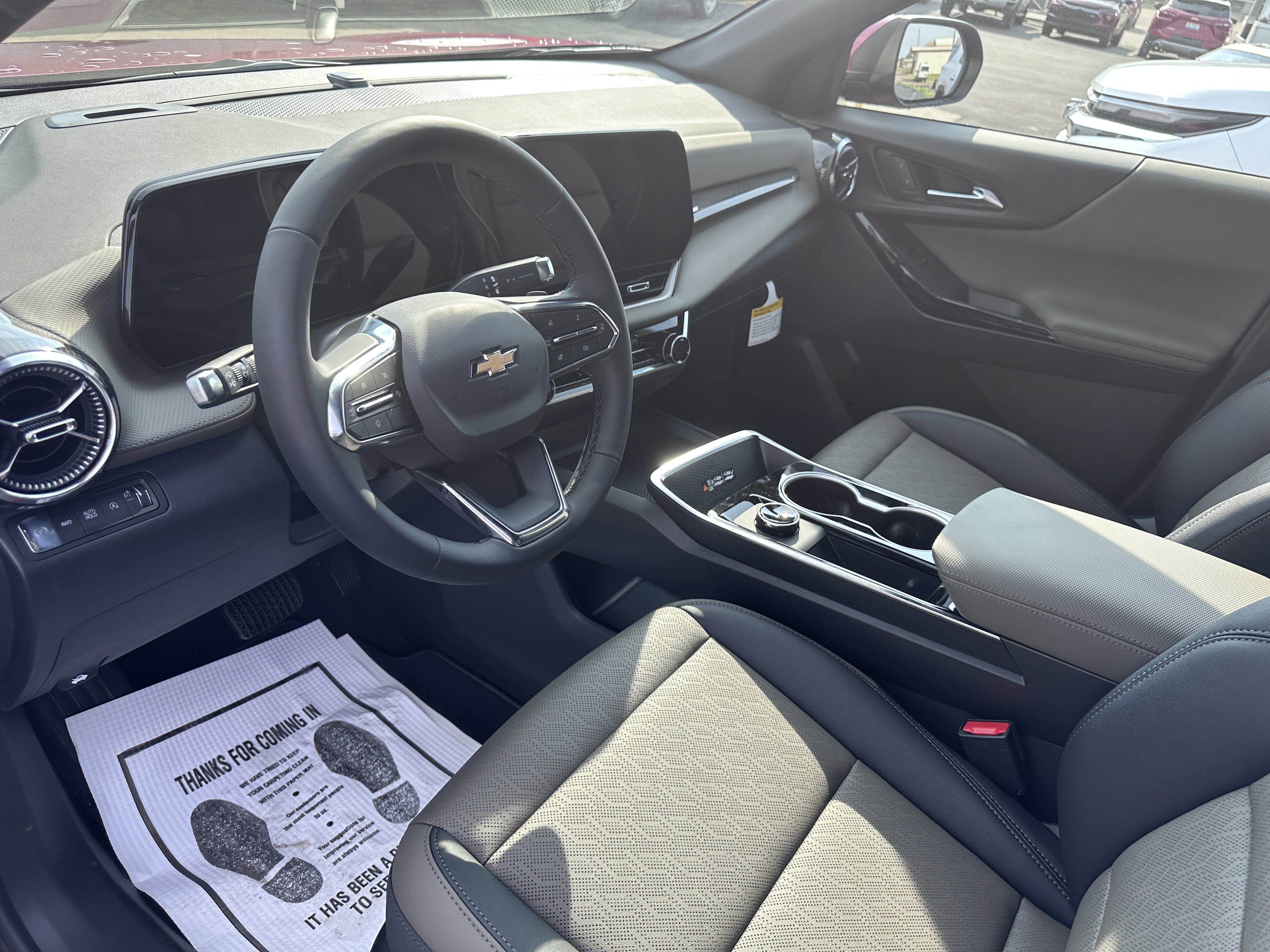 New 2026 Chevrolet Equinox LT w/ Convenience Package II image 16