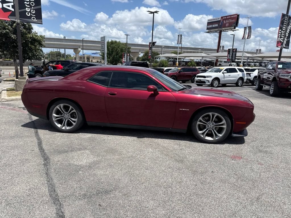 Used 2022 Dodge Challenger R/T RWD image 6