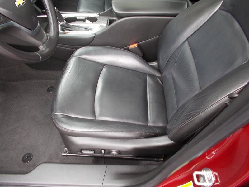 Used 2017 Chevrolet Malibu LT w/ Leather Package image 25