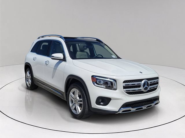 Used 2023 Mercedes-Benz GLB 250 image 3