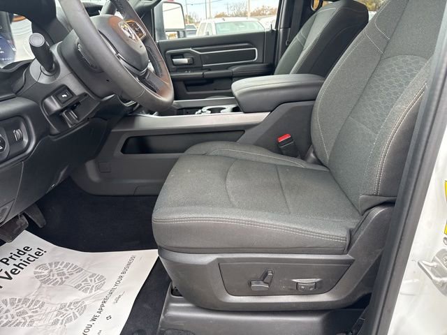 Used 2025 RAM 3500 Big Horn image 13