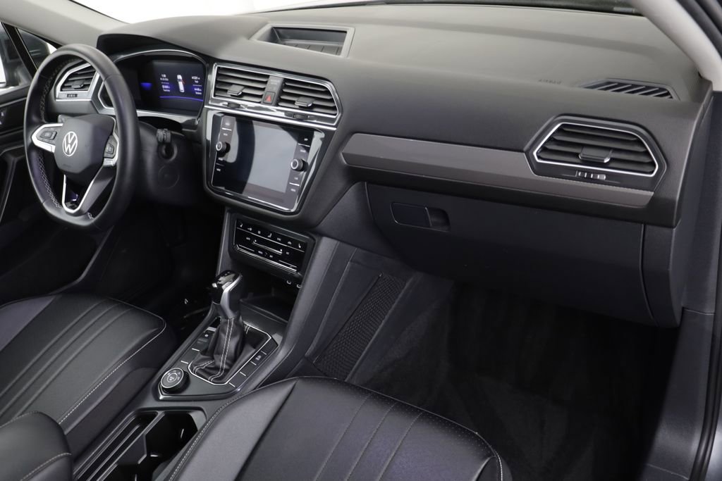 Certified 2023 Volkswagen Tiguan SE AWD/4WD image 19