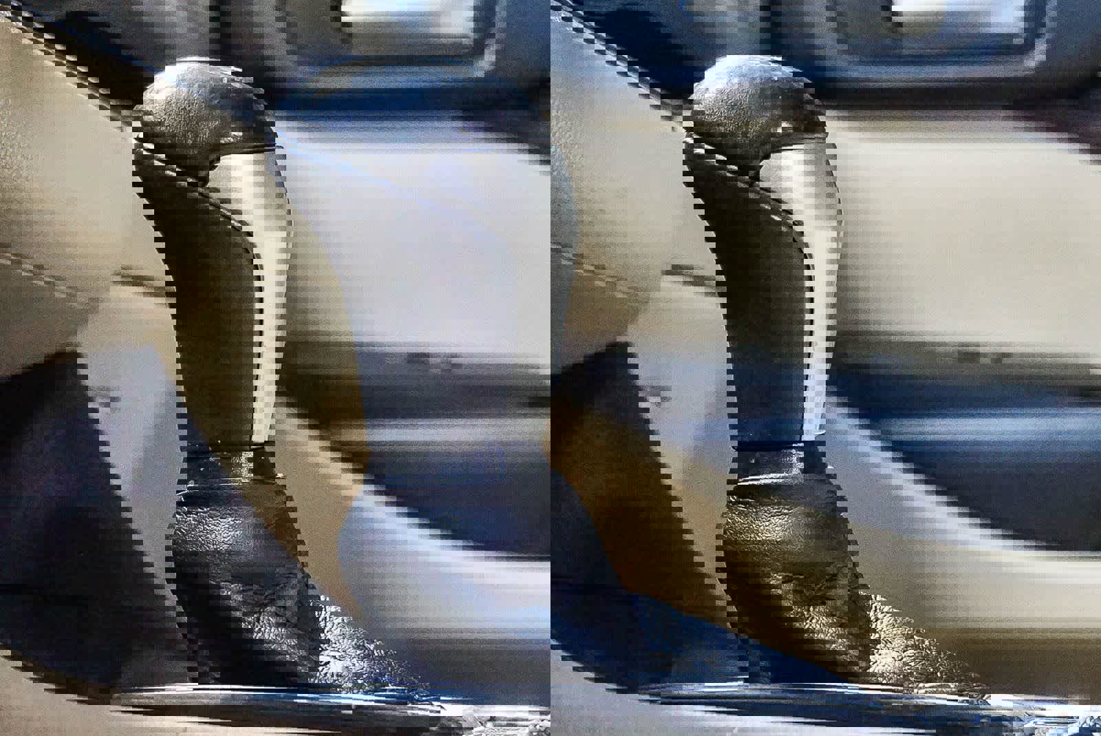 Used 2015 Toyota Highlander XLE image 22