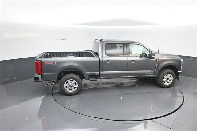 New 2026 Ford F350 XLT w/ FX4 Off-Road Package image 25