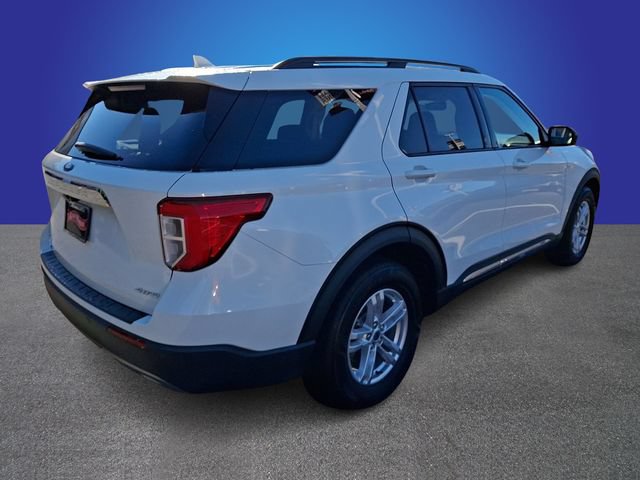 Used 2022 Ford Explorer XLT w/ Equipment Group 202A AWD/4WD image 4