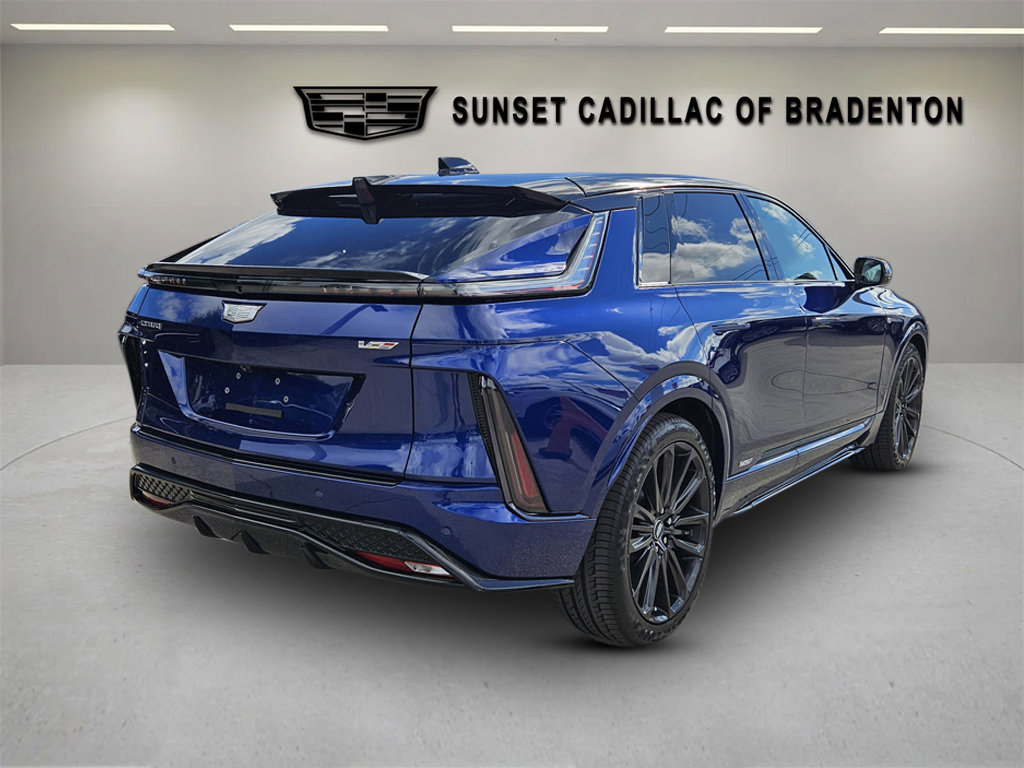New 2026 Cadillac Lyriq V image 7