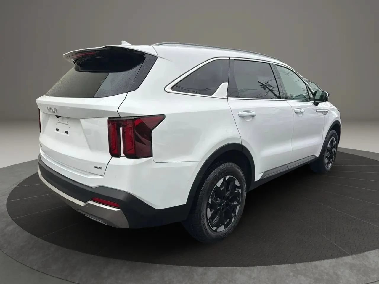 Used 2024 Kia Sorento S AWD/4WD image 5