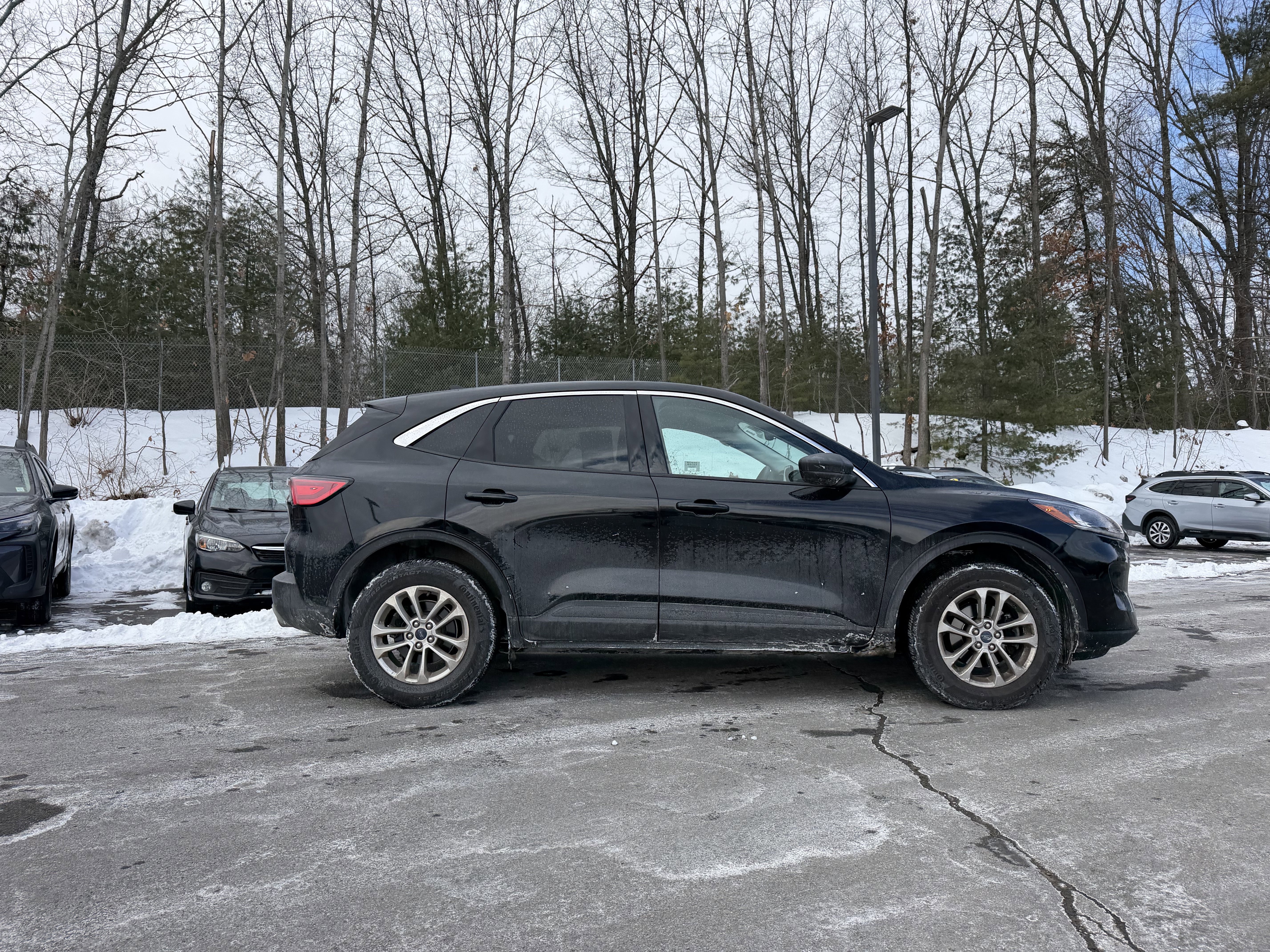 Used 2022 Ford Escape SE w/ Cold Weather Package image 11