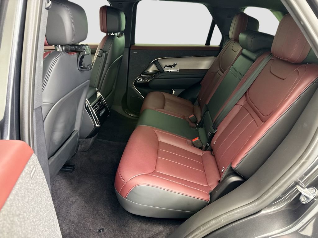 Used 2024 Land Rover Range Rover Sport Dynamic SE image 20