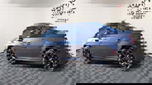 Used 2023 Chrysler 300 Touring w/ Sport Appearance Package image 6