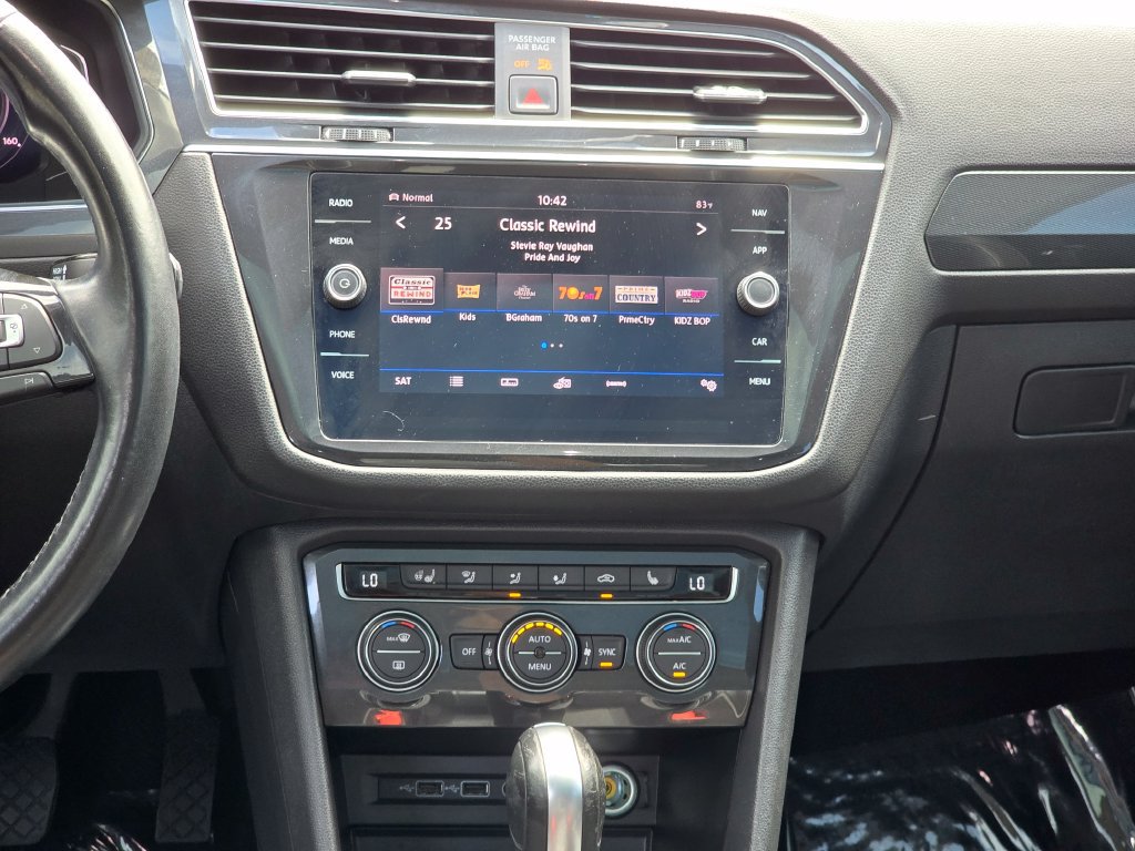 Used 2019 Volkswagen Tiguan SEL Premium AWD/4WD image 34