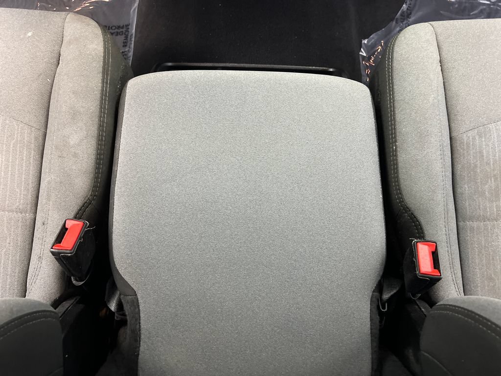 Used 2024 RAM 2500 Big Horn AWD/4WD image 40