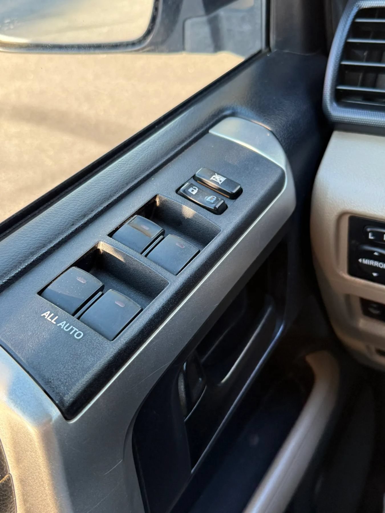 Used 2013 Toyota 4Runner SR5 RWD image 28