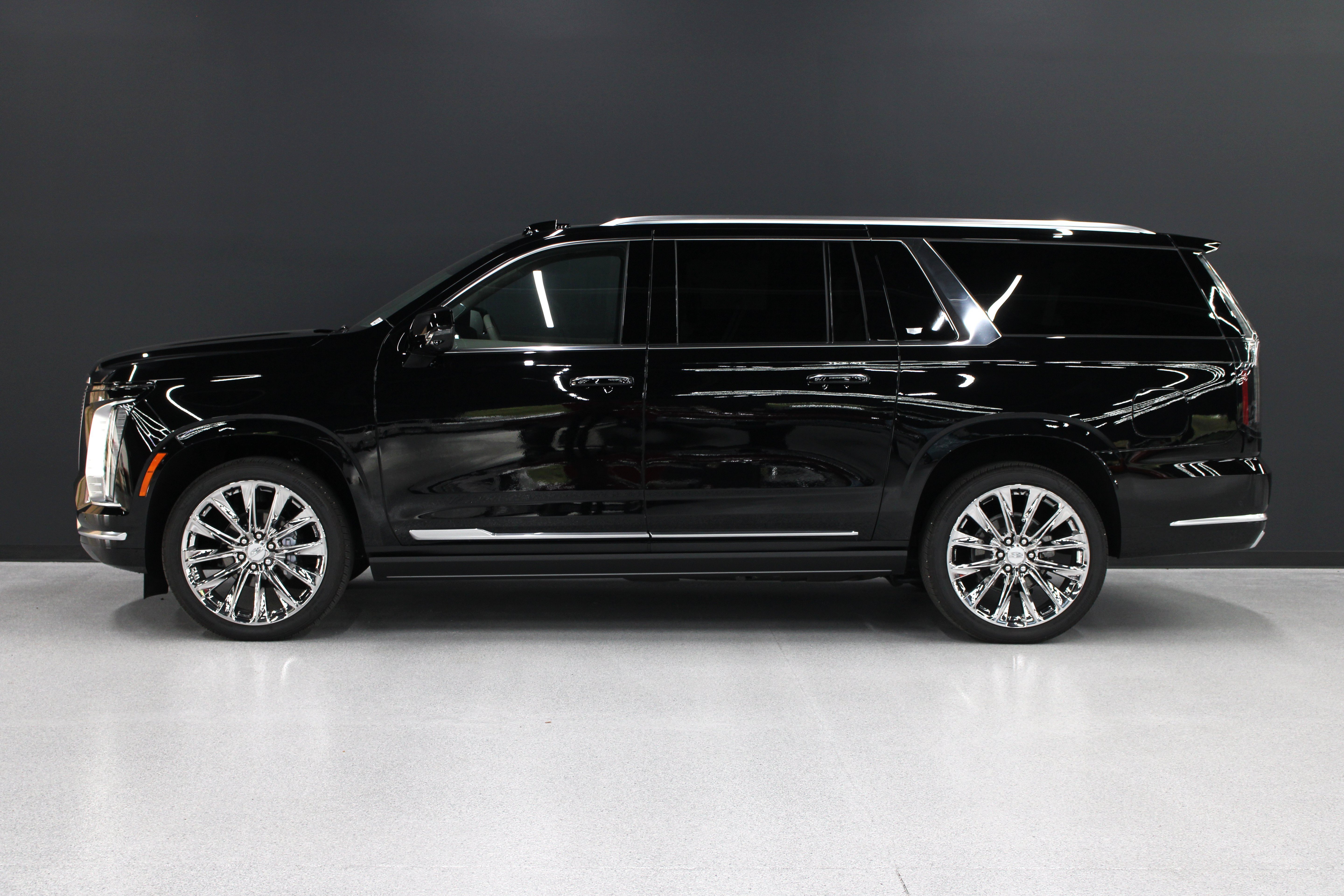 New 2026 Cadillac Escalade ESV Platinum Luxury w/ LPO, Radiant Package AWD/4WD image 7