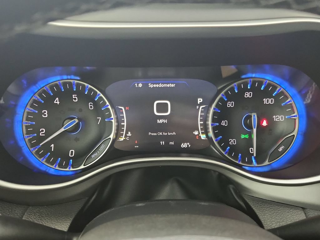 New 2027 Chrysler Pacifica Limited AWD/4WD image 22
