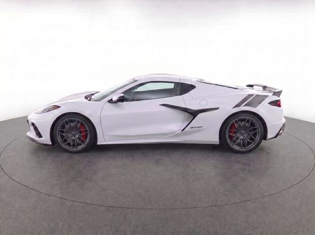 Used 2025 Chevrolet Corvette Z06 w/ Chrome Exterior Badge Package RWD image 8