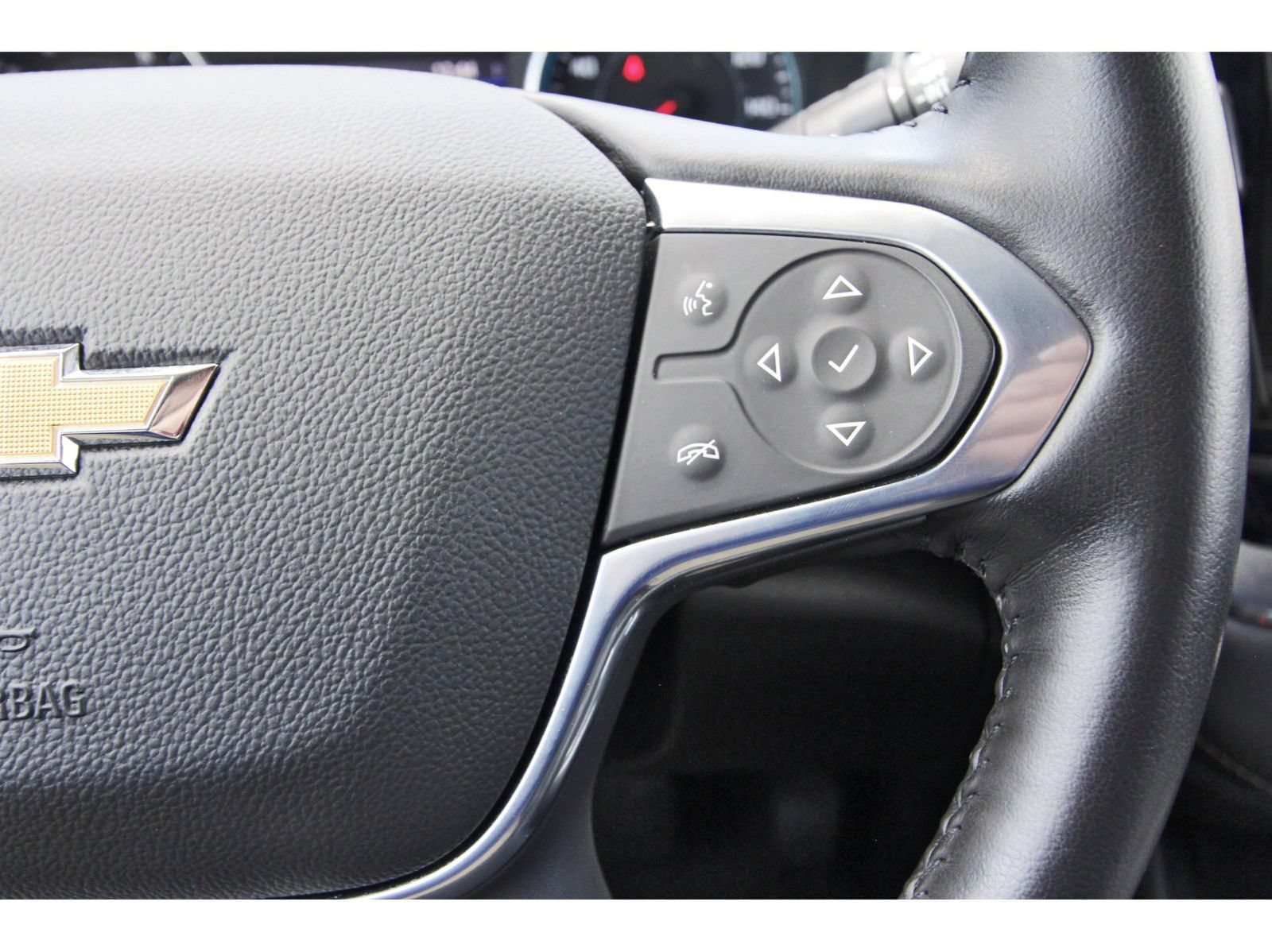 Used 2021 Chevrolet Traverse Premier w/ LPO, Floor Liner Package FWD image 20
