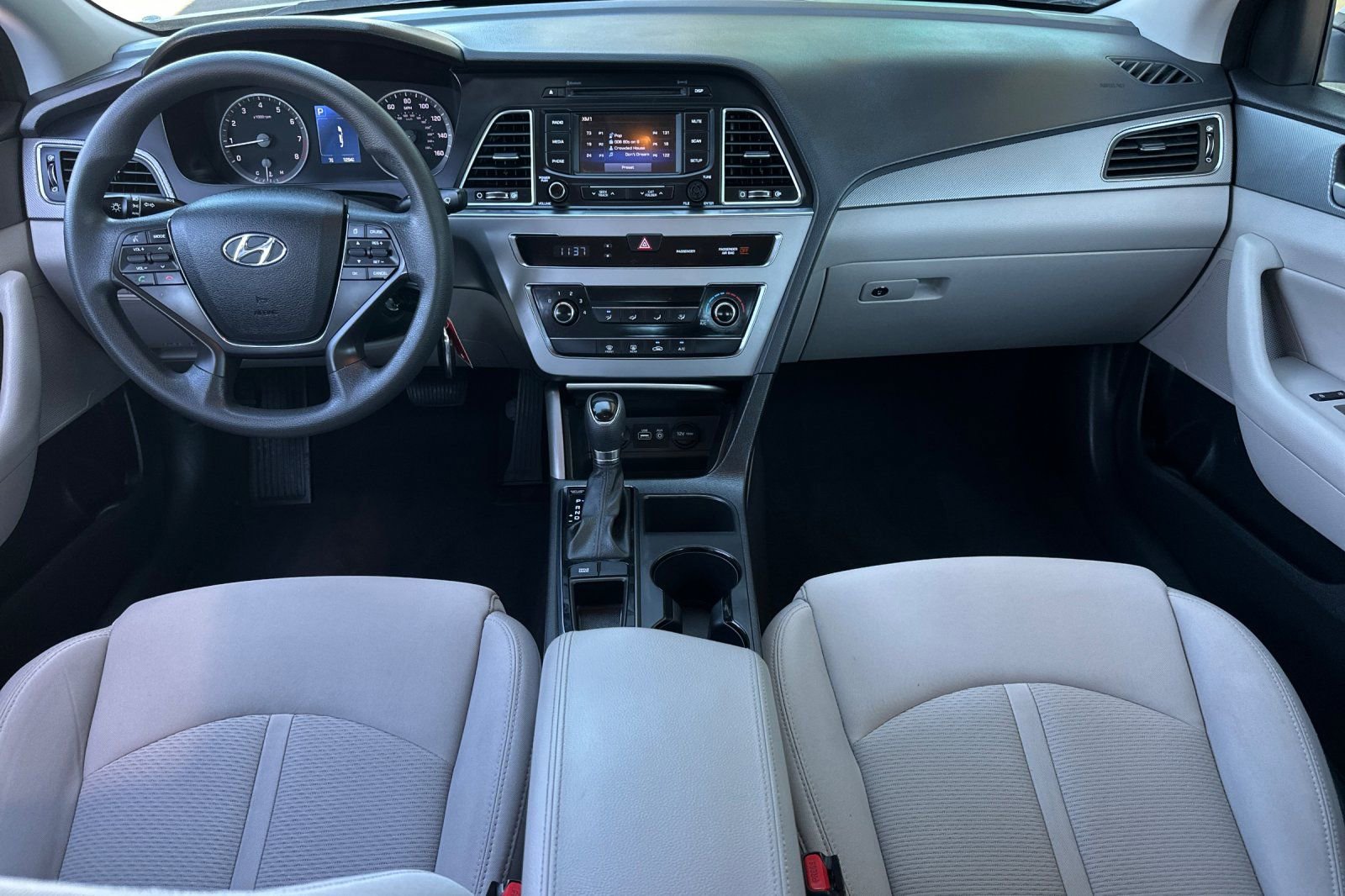 Used 2015 Hyundai Sonata SE w/ Option Group 02 FWD image 13
