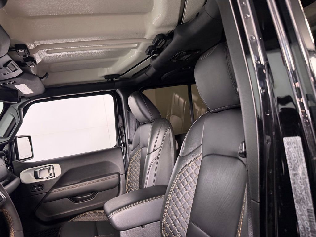 Used 2023 Jeep Wrangler Unlimited Sahara image 22