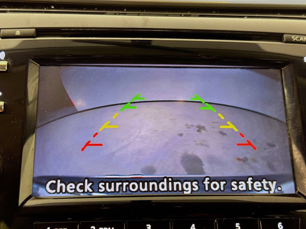 Used 2016 Nissan Murano S FWD image 16