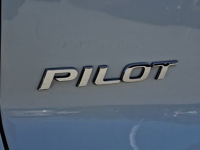 Used 2017 Honda Pilot Touring image 37