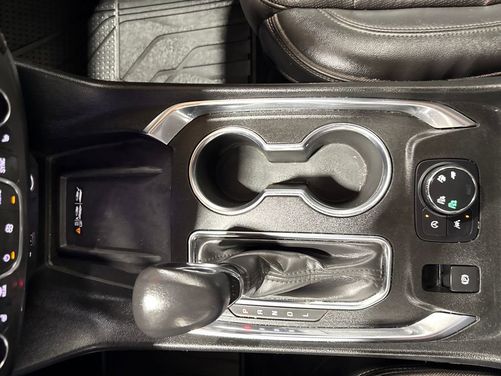 Certified 2022 Chevrolet Traverse High Country w/ LPO, 'HIT The Road' Package image 26