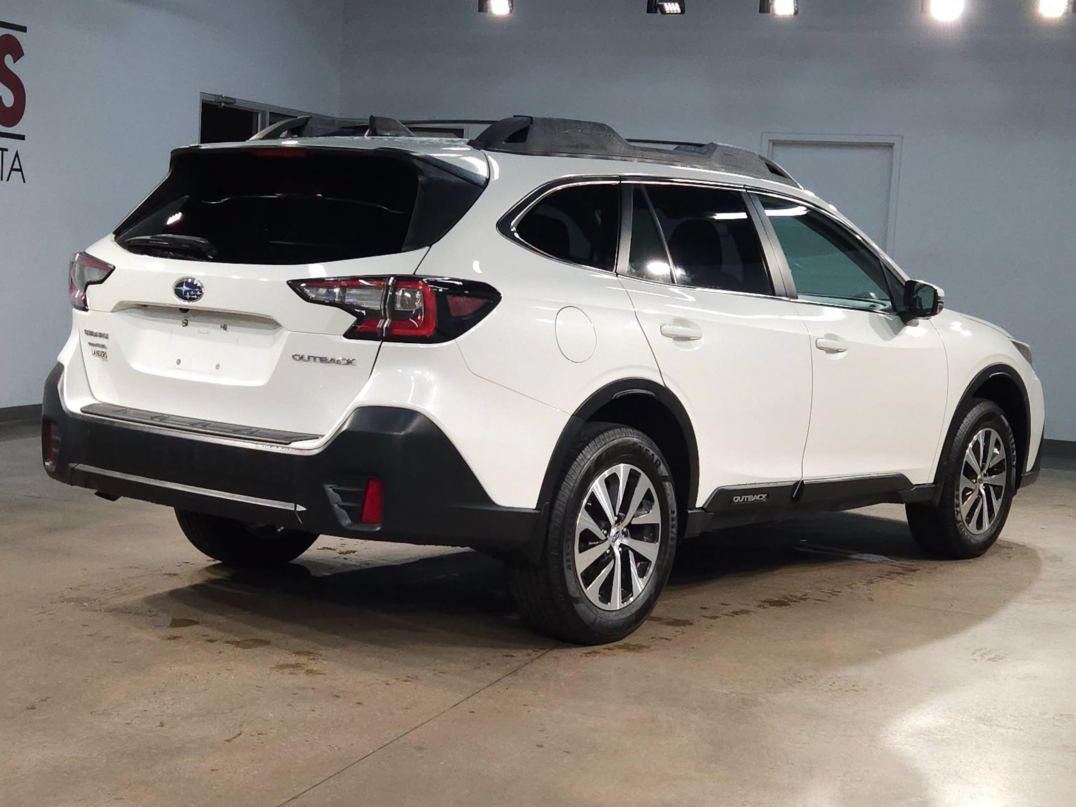 Used 2020 Subaru Outback Premium AWD/4WD image 7