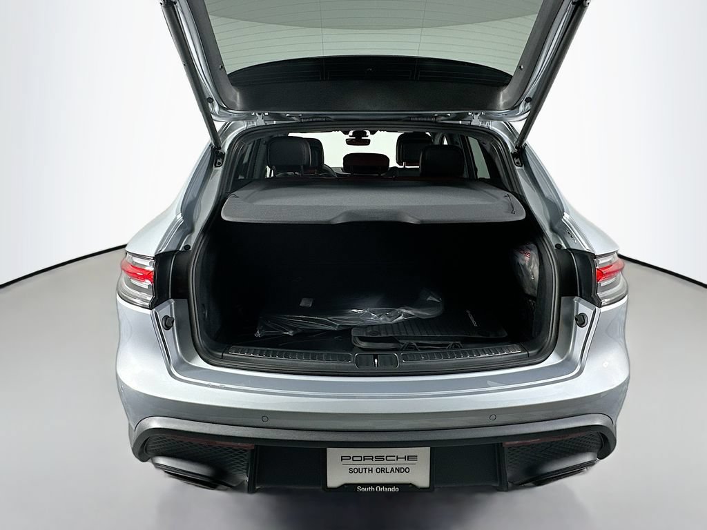 New 2026 Porsche Macan AWD/4WD image 28