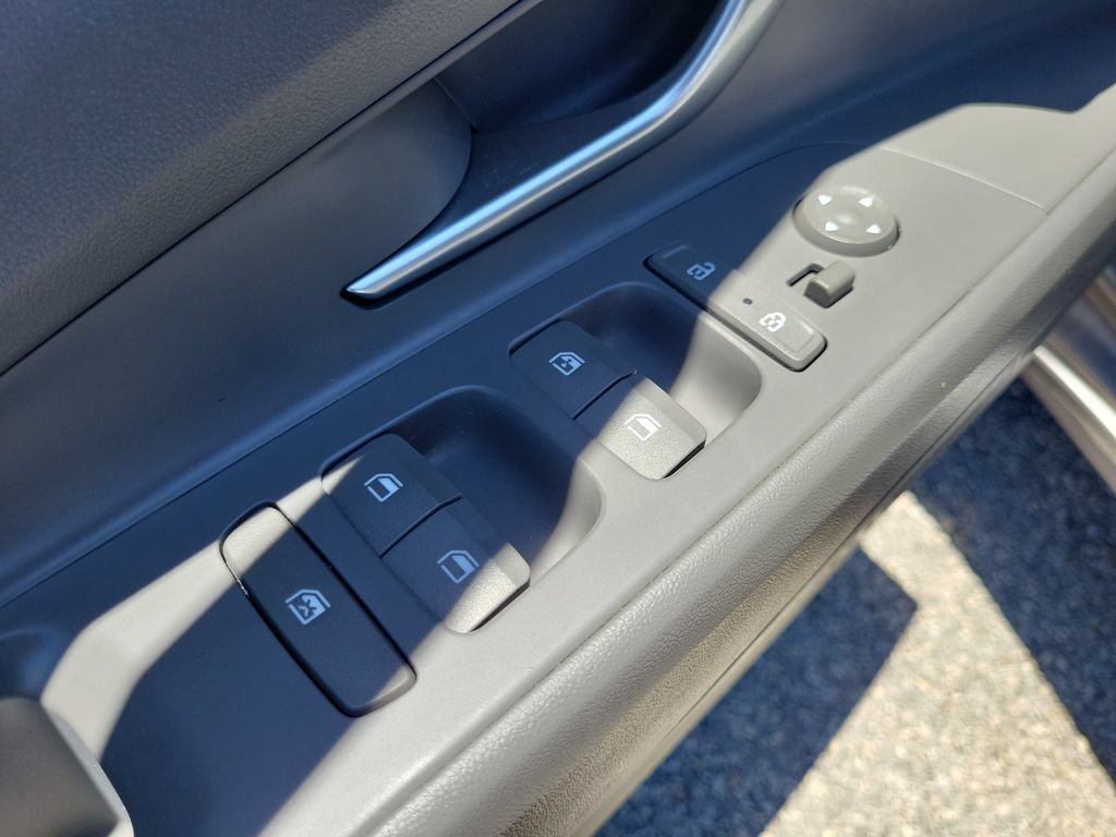 Used 2023 Hyundai Elantra SEL w/ Convenience Package FWD image 11