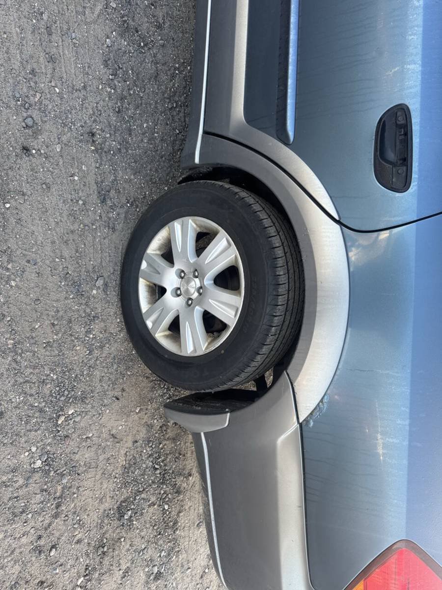 Used 2005 Subaru Outback 2.5i AWD/4WD image 10