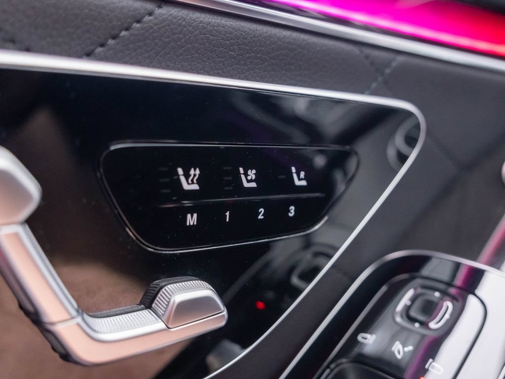Used 2024 Mercedes-Benz S 580 4MATIC Sedan image 32