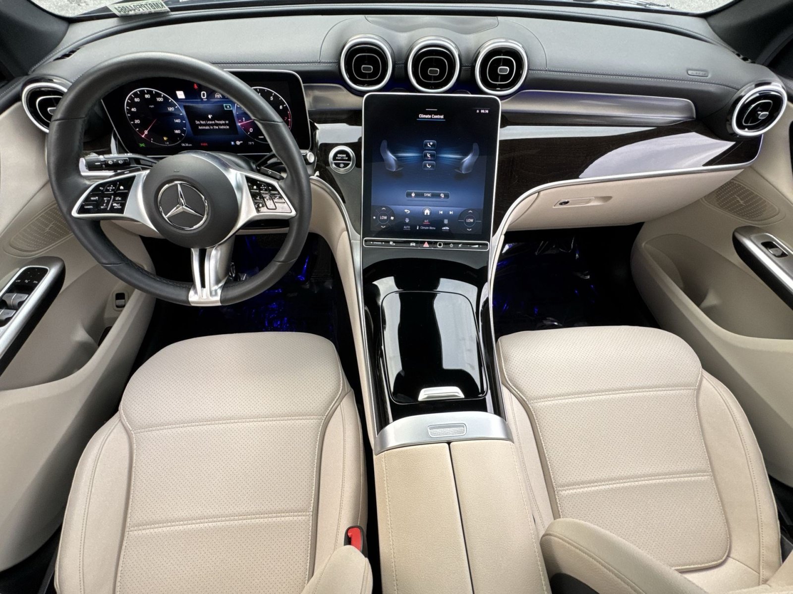 Used 2023 Mercedes-Benz GLC 300 4MATIC image 13