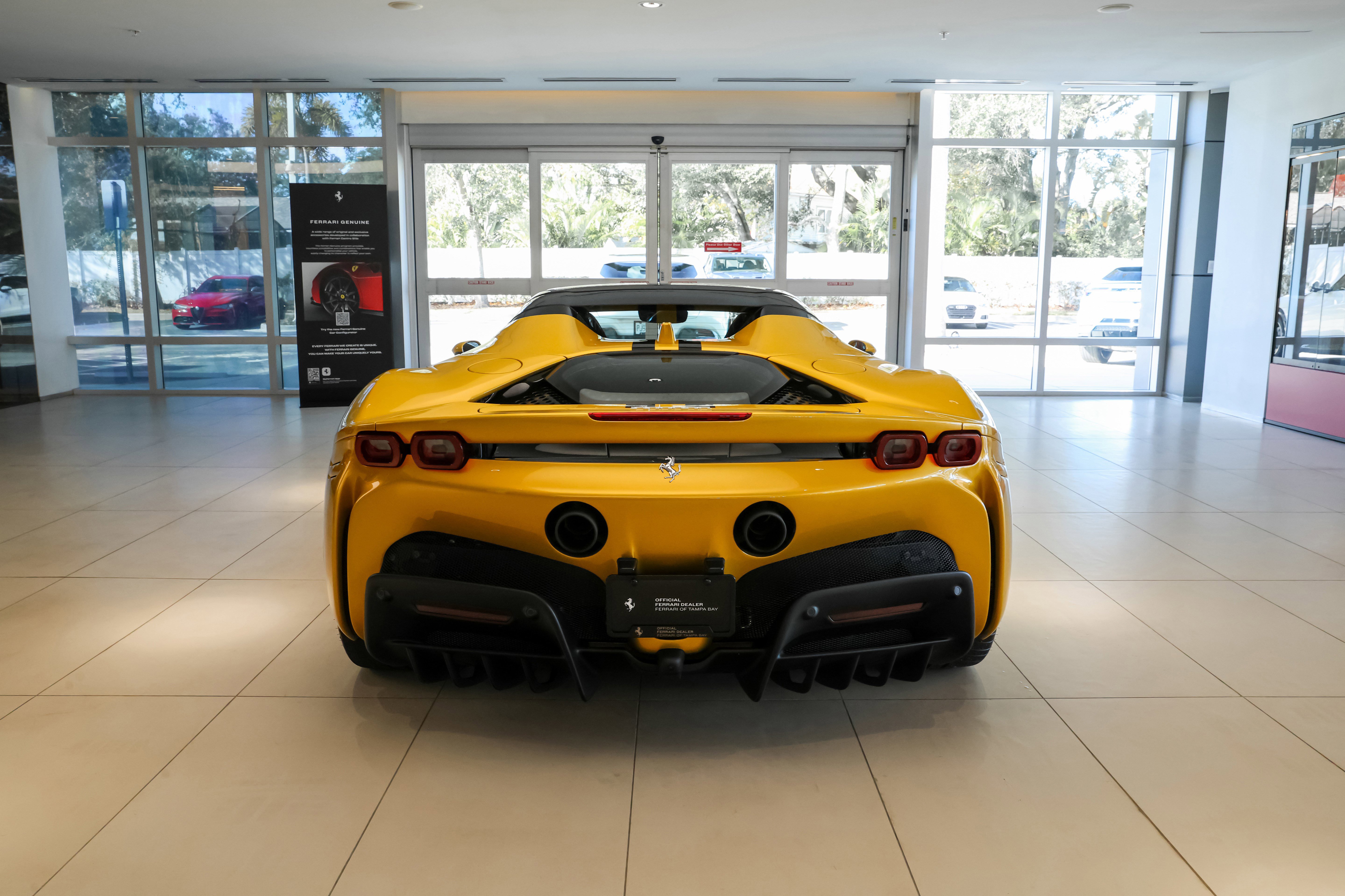 Used 2024 Ferrari SF90 Spider image 52