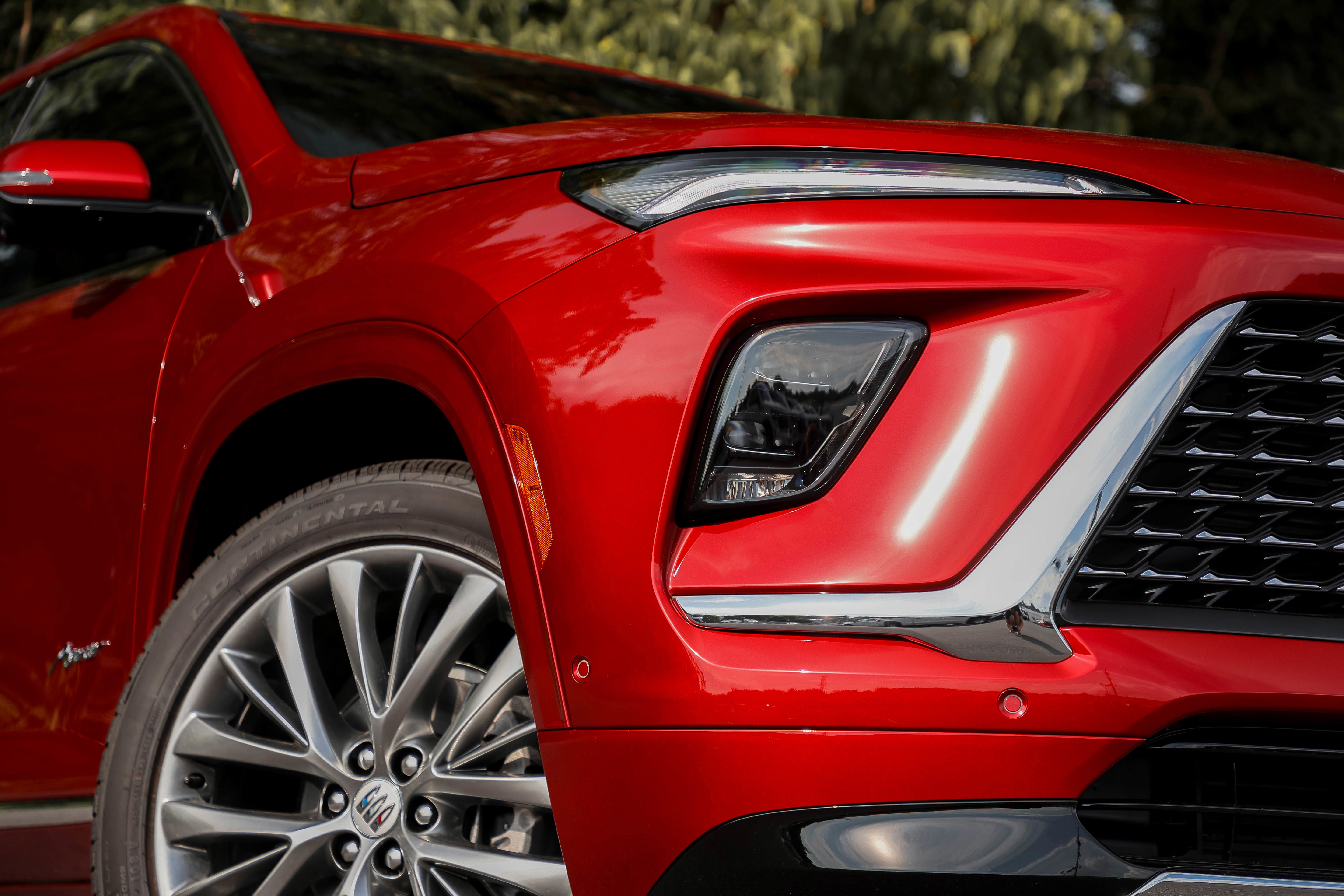 New 2025 Buick Enclave Avenir w/ Super Cruise Package image 3