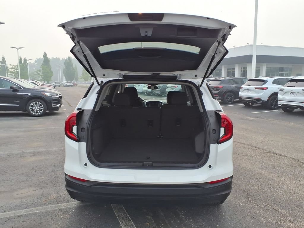 Certified 2024 GMC Terrain SLE FWD image 12