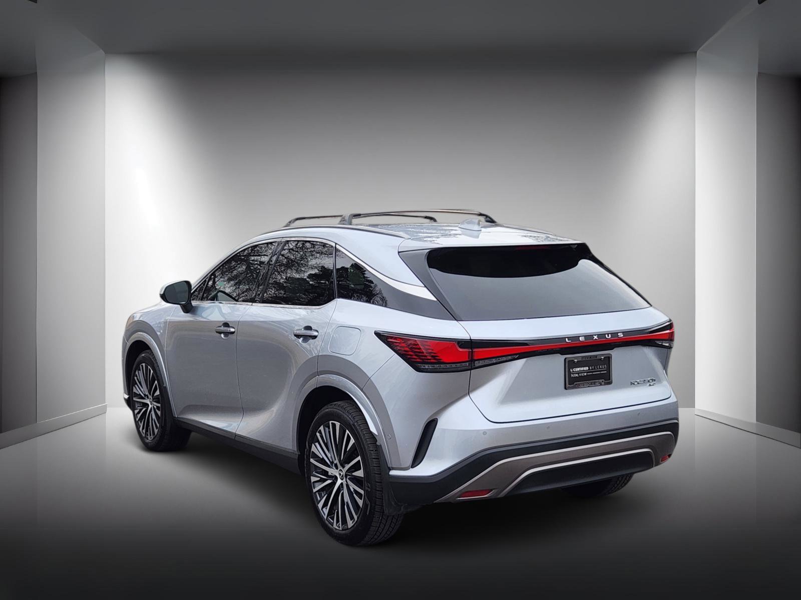 Certified 2025 Lexus RX 350 w/ Convenience Package image 3