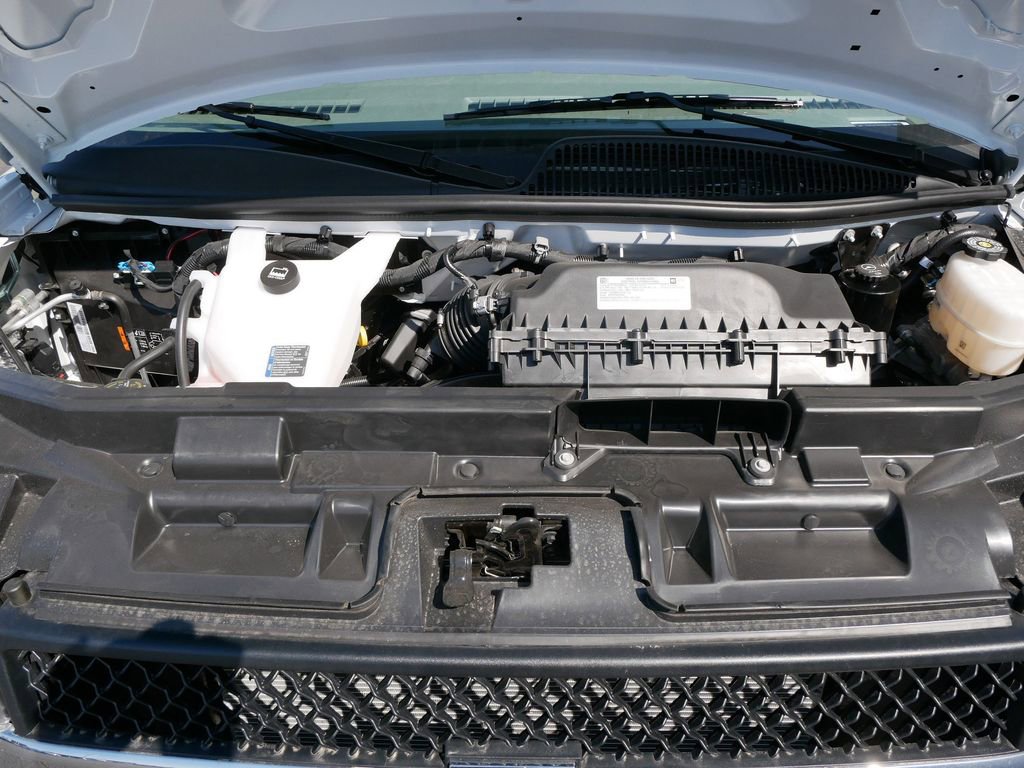 New 2025 Chevrolet Express 4500 Extended w/ Power Convenience Package image 12