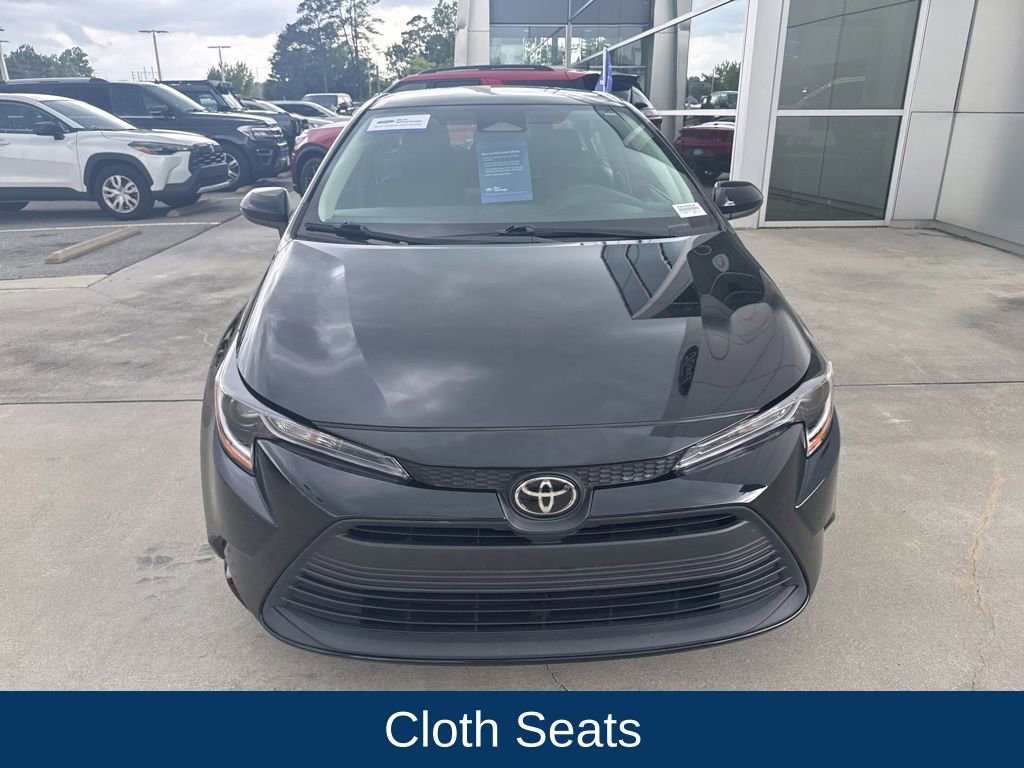 Used 2024 Toyota Corolla LE w/ LE Convenience Package FWD image 2