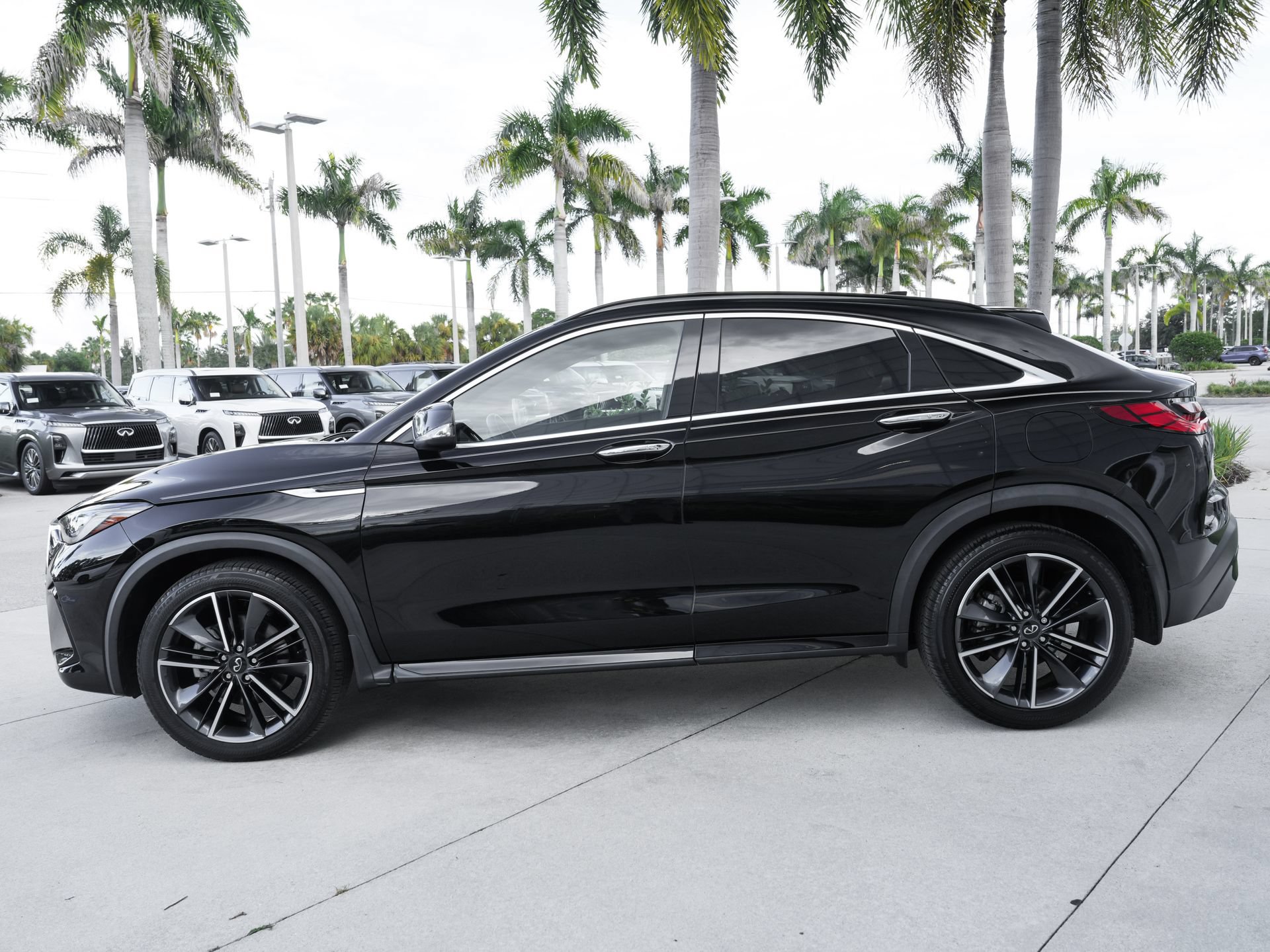 Used 2023 INFINITI QX55 Luxe w/ Cargo Package AWD/4WD image 21