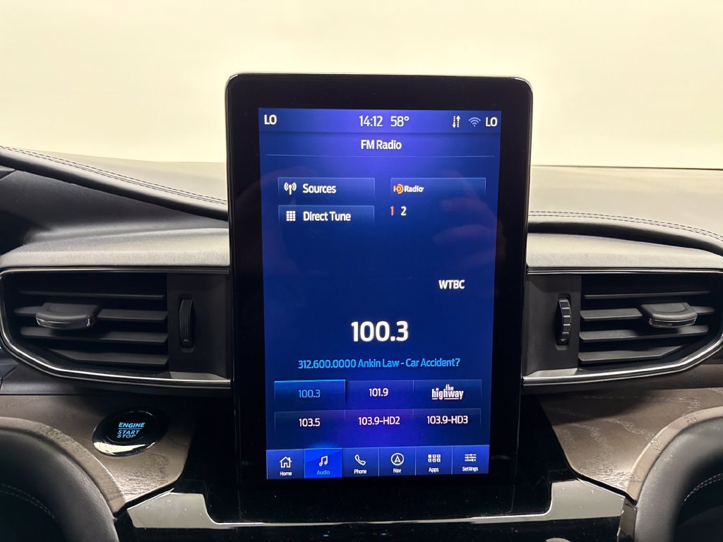 Used 2023 Ford Explorer Platinum w/ Technology Package AWD/4WD image 22