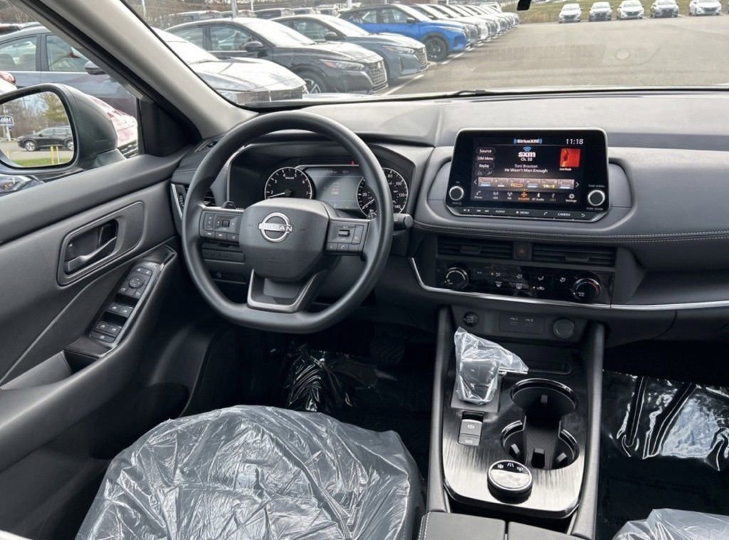 Certified 2025 Nissan Rogue S image 22