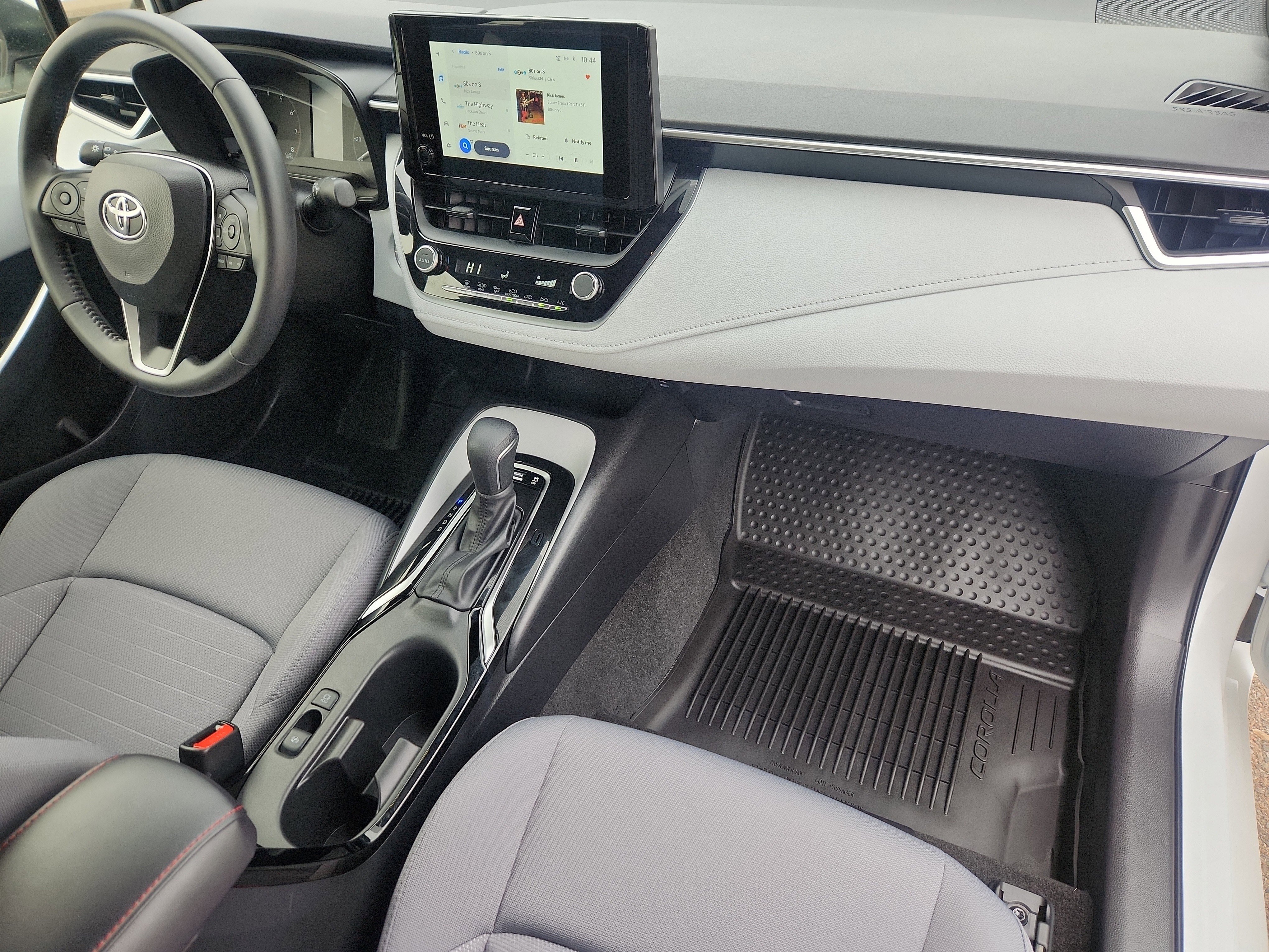 Used 2023 Toyota Corolla SE FWD image 16