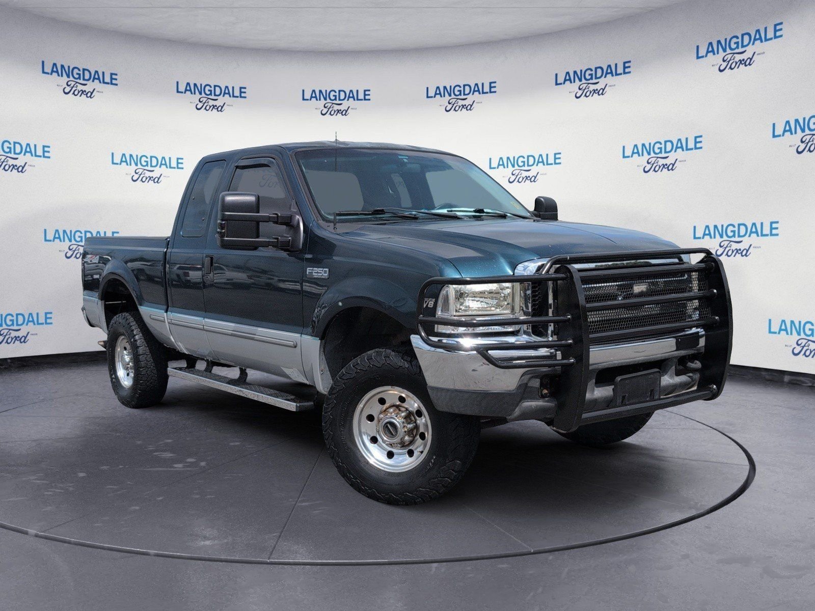 Used 1999 Ford F250 XL AWD/4WD video 2
