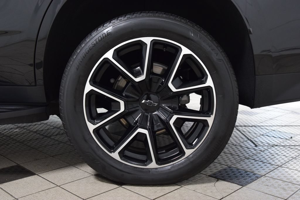 Used 2024 Chevrolet Tahoe RST w/ Luxury Package AWD/4WD image 26