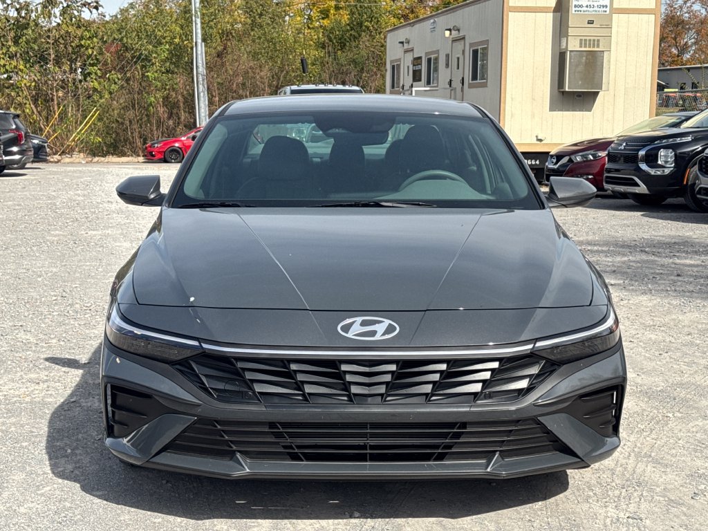 Used 2026 Hyundai Elantra SE FWD image 8