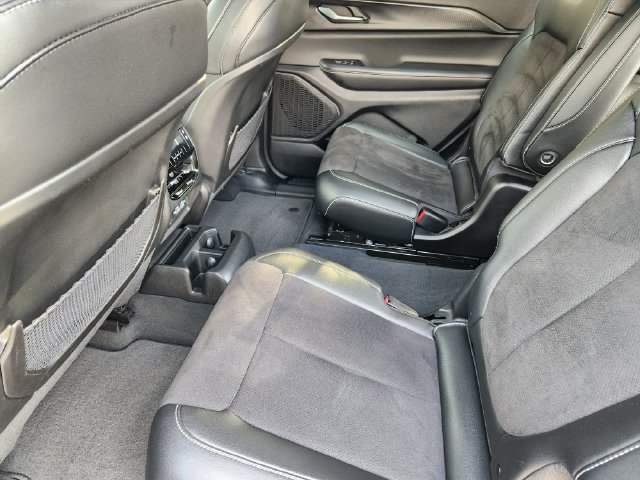 Used 2023 Jeep Grand Cherokee L Laredo RWD image 30