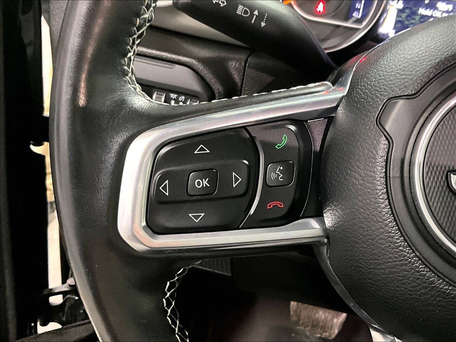 Used 2022 Jeep Wrangler Unlimited Sahara w/ Cold Weather Group AWD/4WD image 23