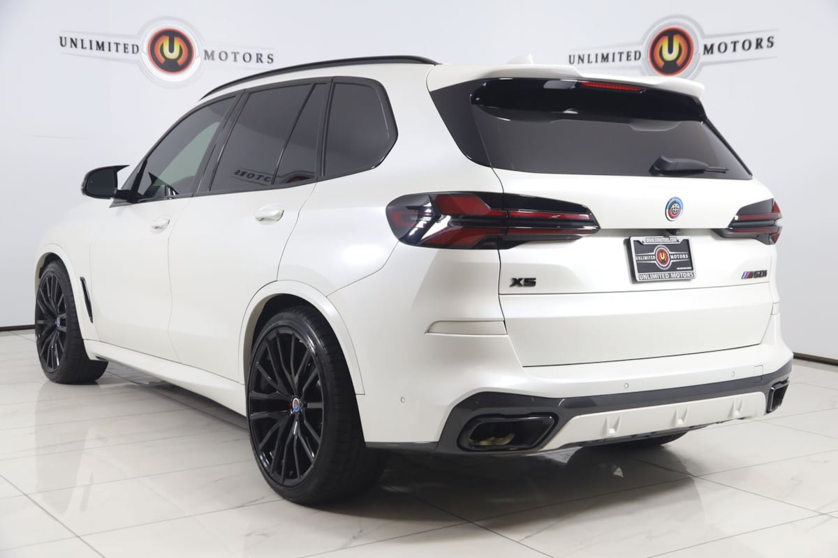 Used 2022 BMW X5 M50i w/ Executive Package AWD/4WD image 4